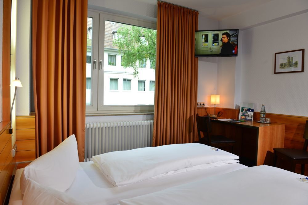 MesseHotel Köln-Deutz Exterior foto
