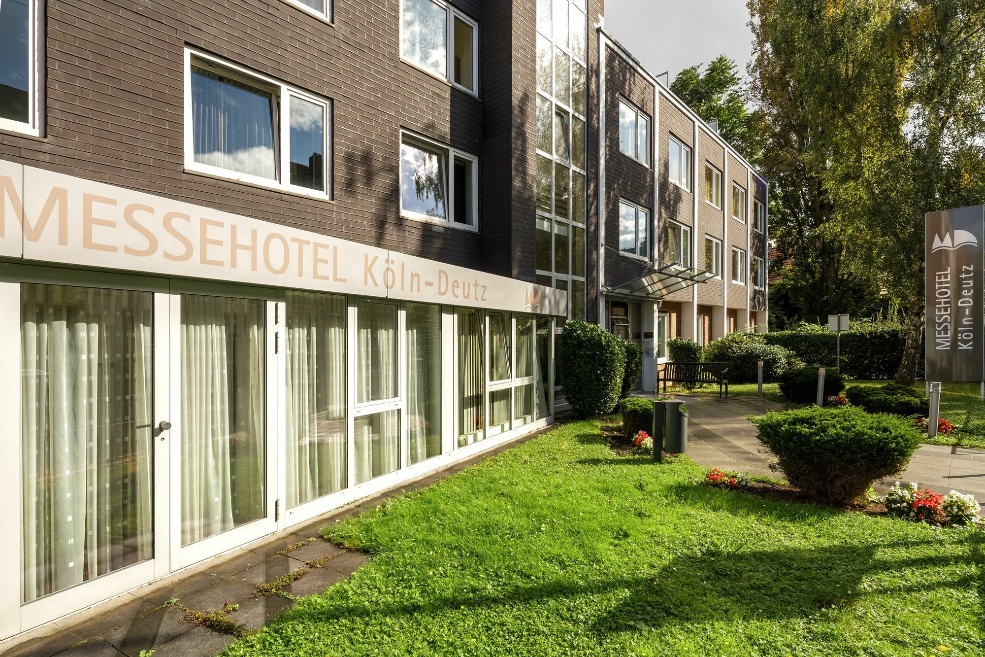 MesseHotel Köln-Deutz Exterior foto