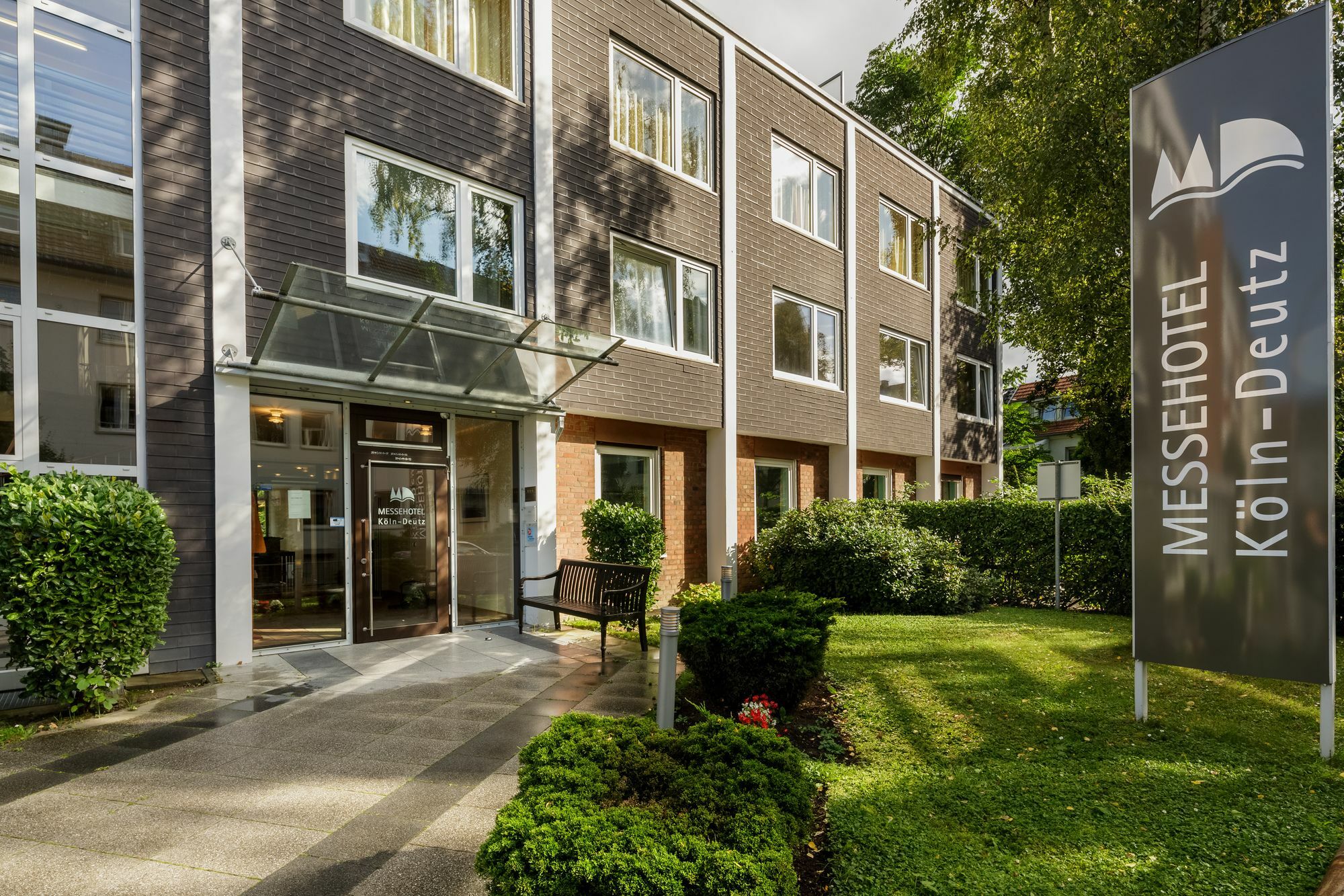 MesseHotel Köln-Deutz Exterior foto